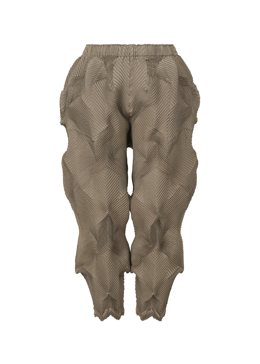 TYPE-O 010-1 PANTS | The official ISSEY MIYAKE ONLINE STORE ...