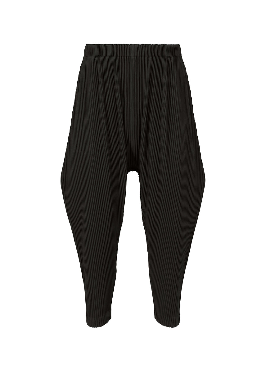 PLEATS BOTTOMS 2 PANTS | The official ISSEY MIYAKE ONLINE 