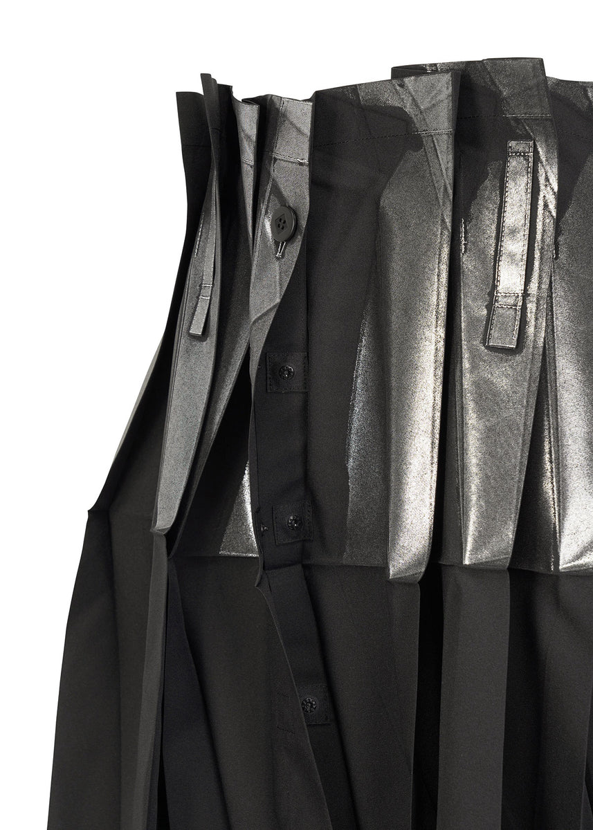 132 5. STANDARD PANTS | The official ISSEY MIYAKE ONLINE STORE 