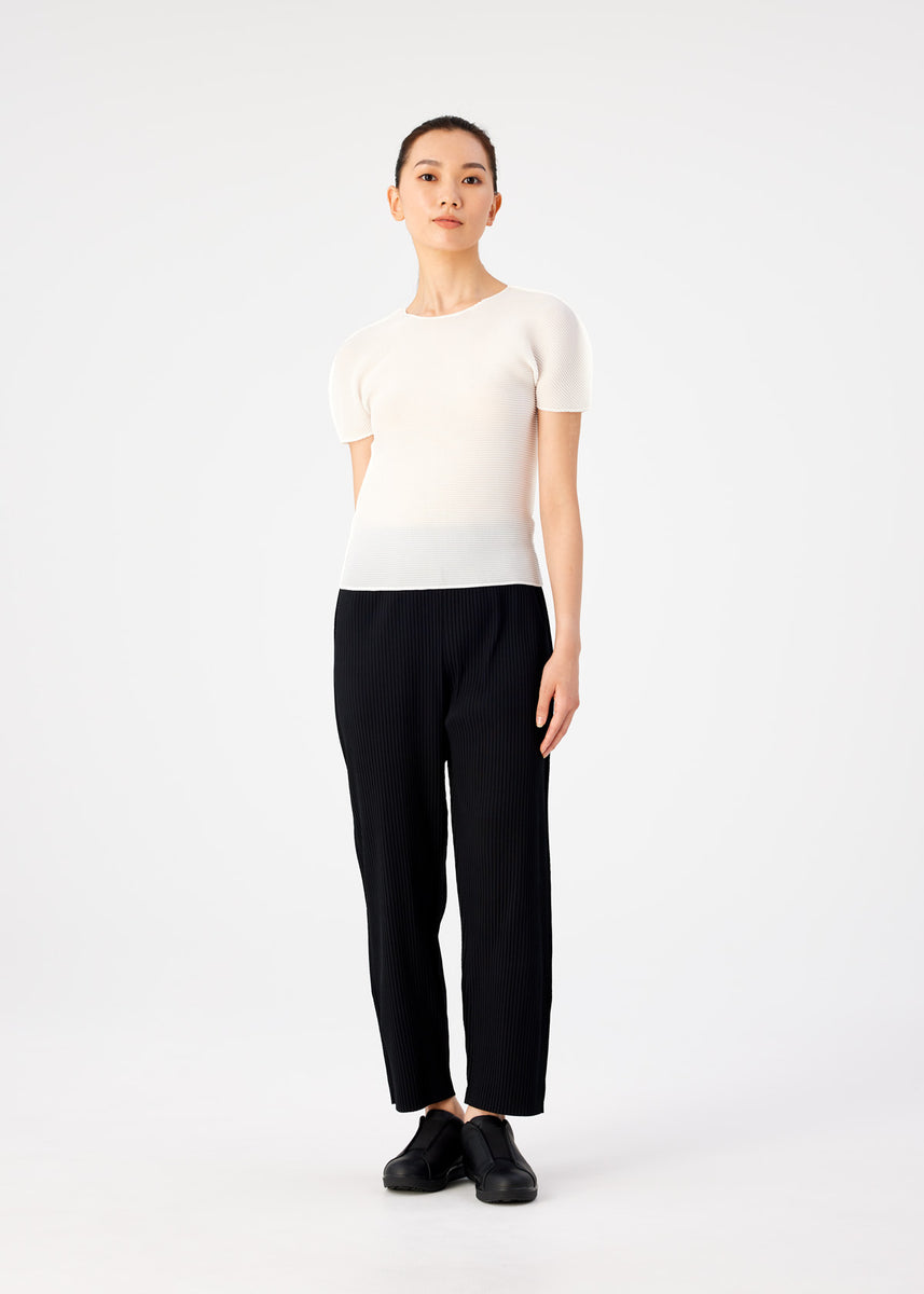 FINE KNIT PLEATS BLACK PANTS | The official ISSEY MIYAKE ...