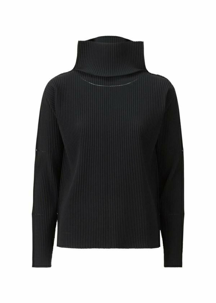 FINE KNIT PLEATS BLACK TOP | The official ISSEY MIYAKE ONLINE