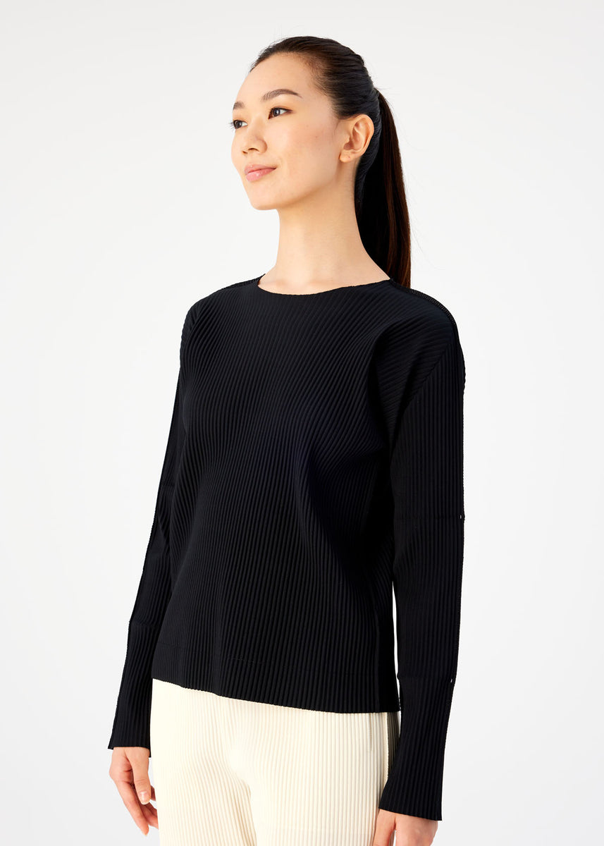 FINE KNIT PLEATS BLACK TOP | The official ISSEY MIYAKE