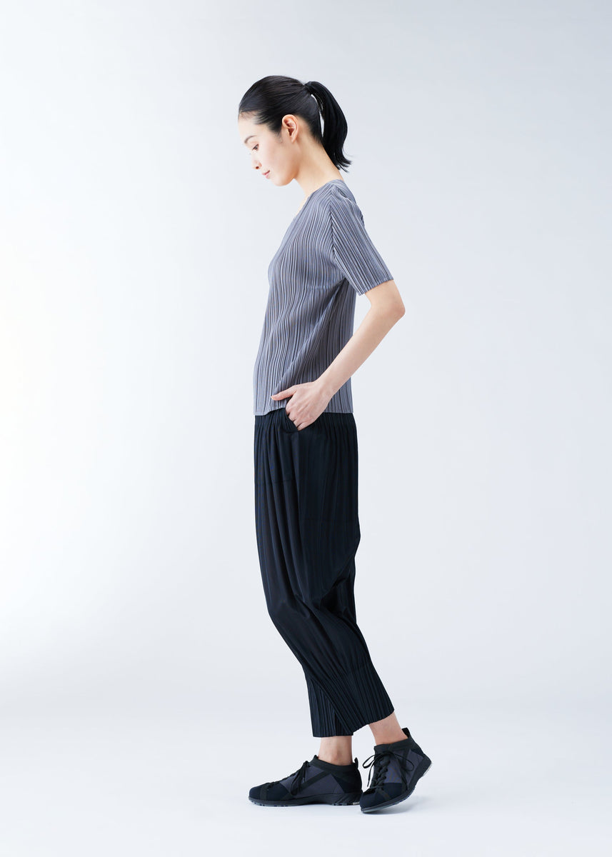 FLUFFY BASICS PANTS | The official ISSEY MIYAKE ONLINE STORE 