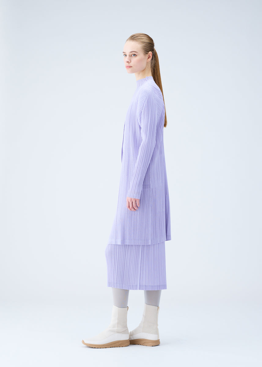 MONTHLY COLORS : OCTOBER COAT | The official ISSEY MIYAKE ONLINE