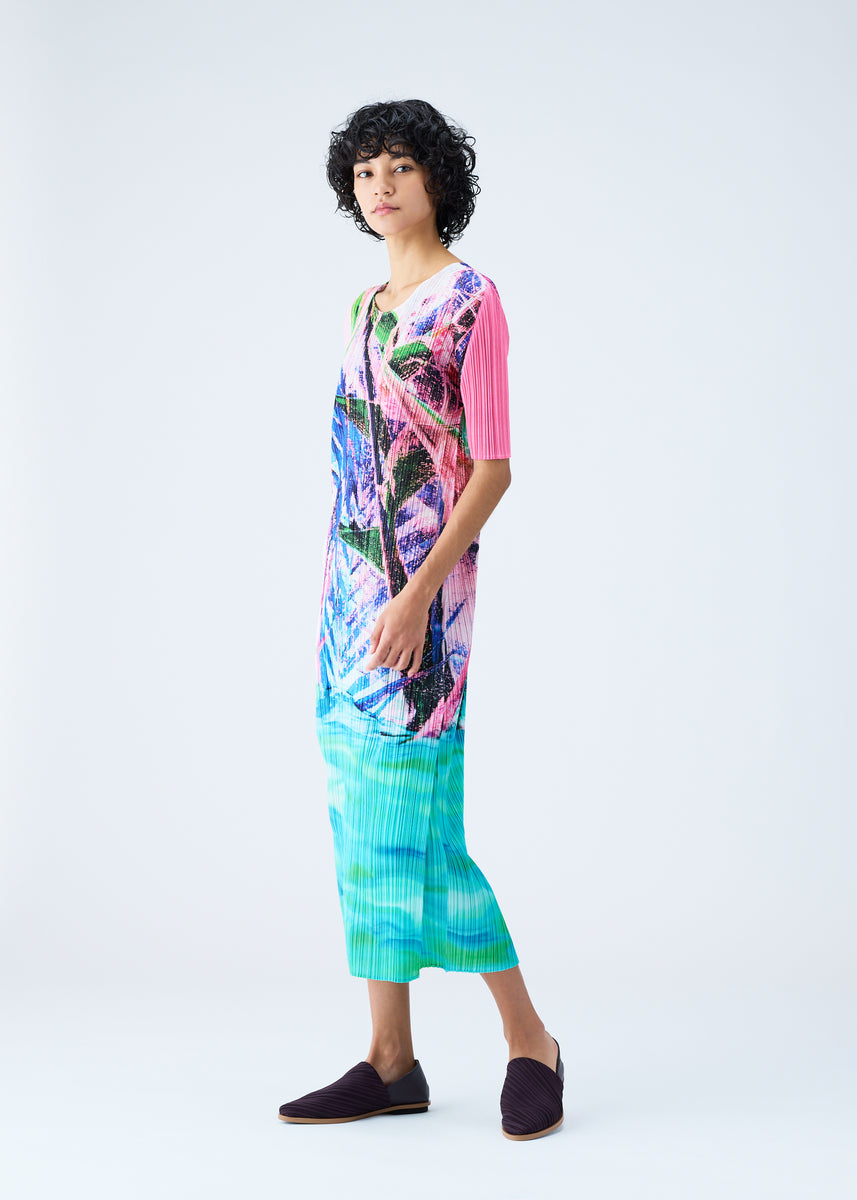 TROPICAL WINTER DRESS | The official ISSEY MIYAKE ONLINE 