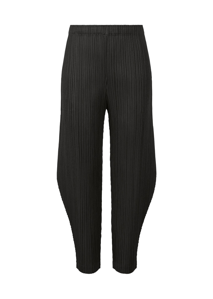 THICKER BOTTOMS 2 PANTS | The official ISSEY MIYAKE ONLINE 