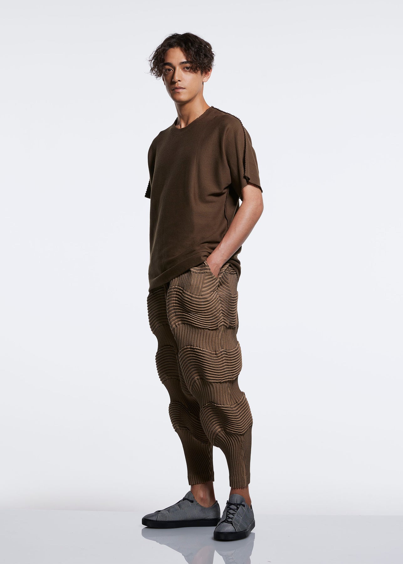 TYPE-O 004 PANTS | The official ISSEY MIYAKE ONLINE STORE | ISSEY 