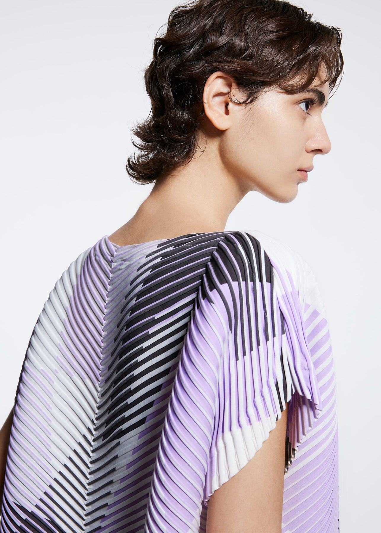 TYPE-P 001 SHIRTS | The official ISSEY MIYAKE ONLINE STORE | ISSEY 