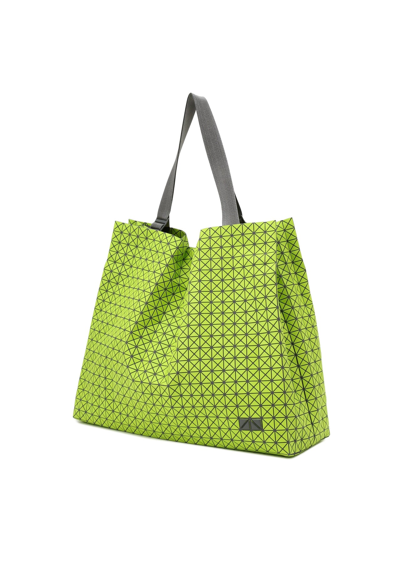 CART TOTE BAG | The official ISSEY MIYAKE ONLINE STORE | ISSEY