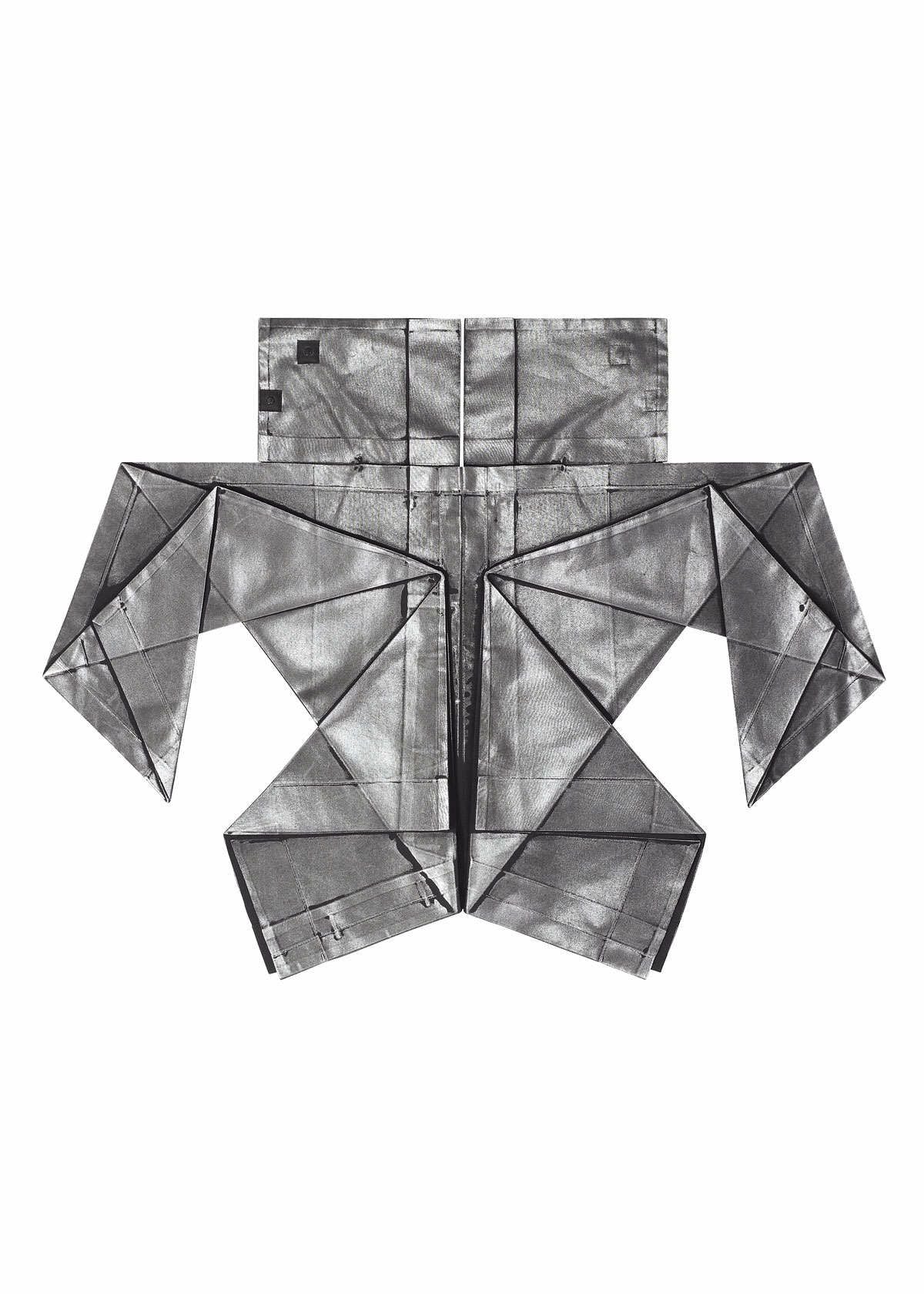 132 5. STANDARD JACKET | The official ISSEY MIYAKE ONLINE STORE