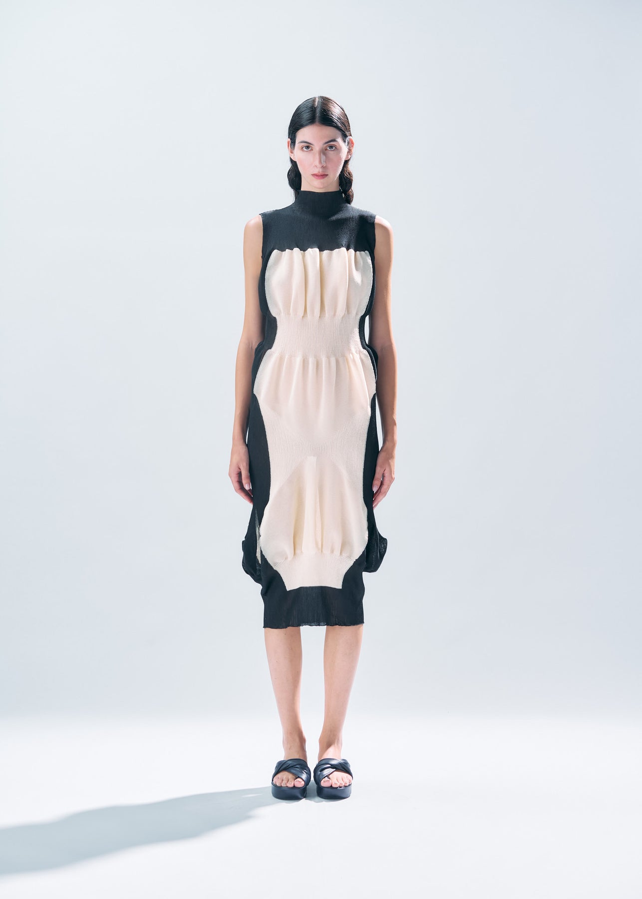 SHAPED NUDE DRESS | The official ISSEY MIYAKE ONLINE STORE | ISSEY 