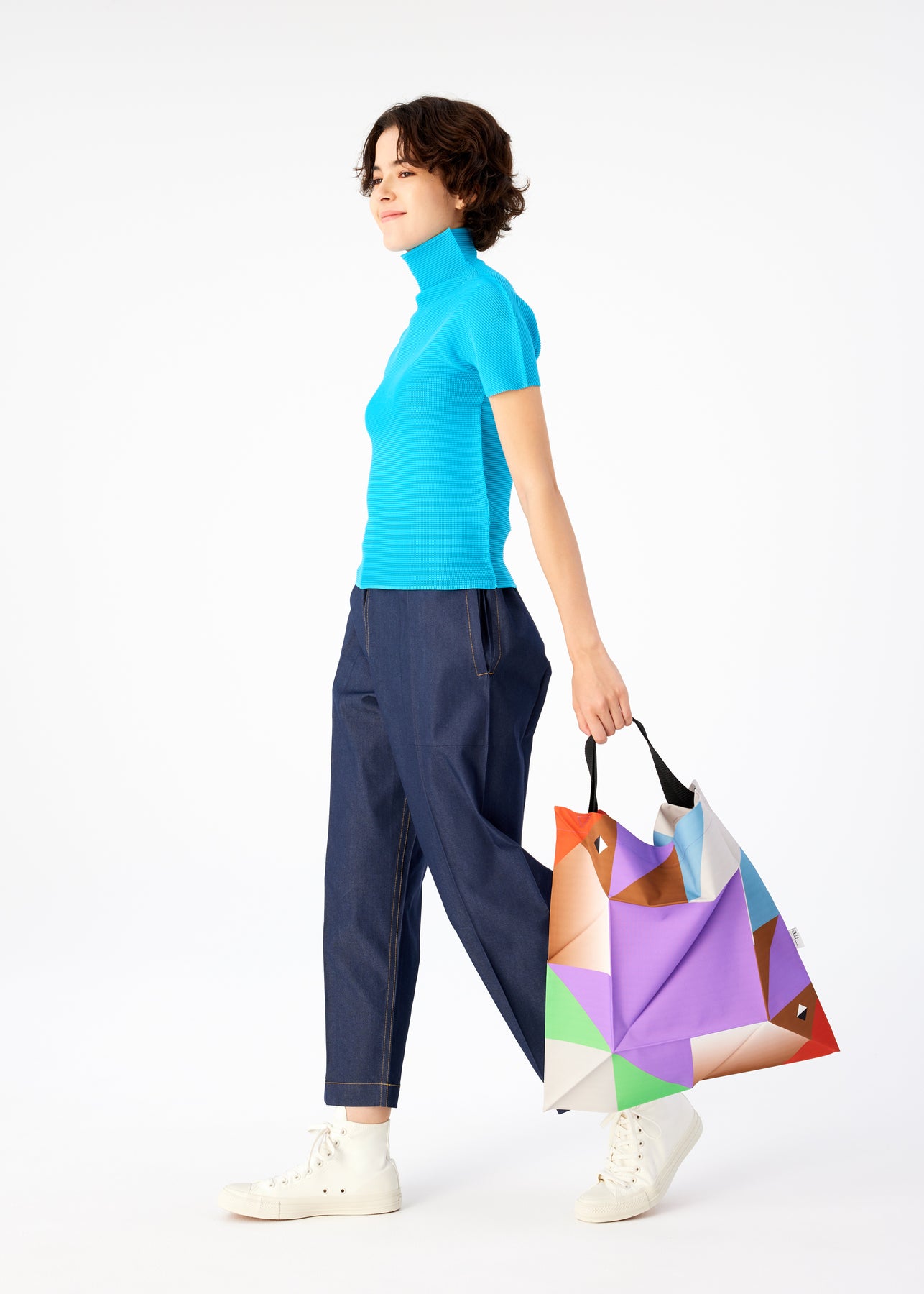 ORIGAMI BIRD TOTE BAG | The official ISSEY MIYAKE ONLINE STORE