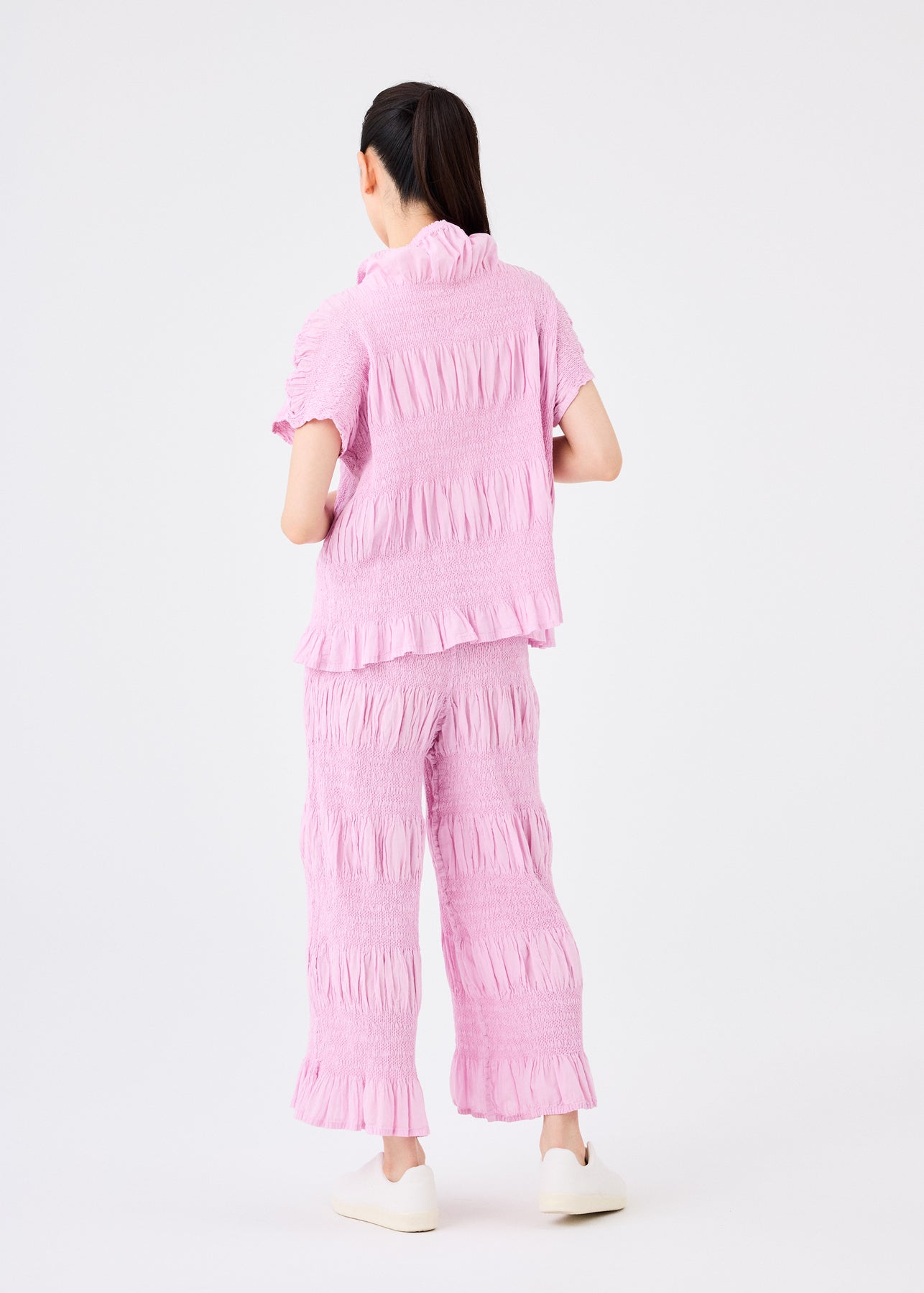 SHRINK STRIPE PANTS | The official ISSEY MIYAKE ONLINE STORE