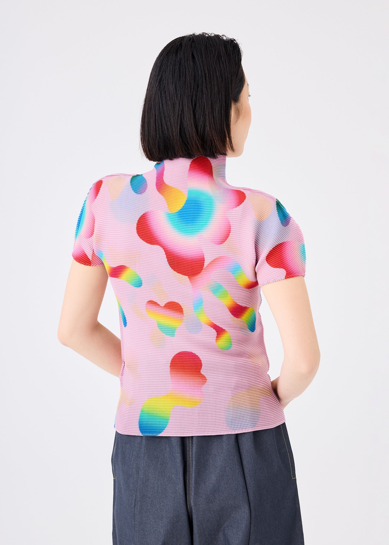 RAINBOW BUTTERFLY TOP | The official ISSEY MIYAKE ONLINE STORE