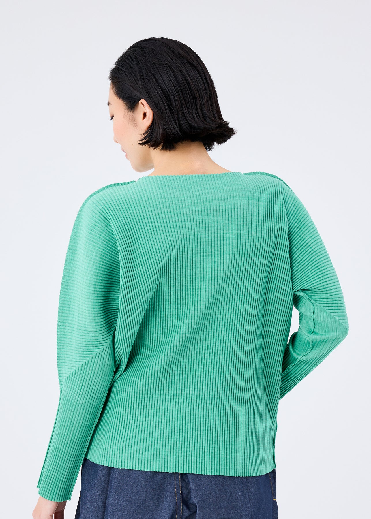 MIX FINE KNIT PLEATS TOP | The official ISSEY MIYAKE ONLINE STORE 