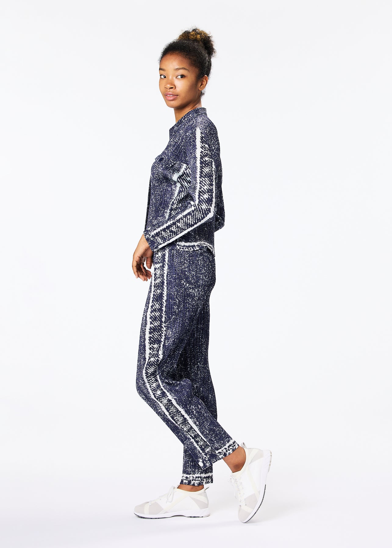 TRAIL DENIM PANTS | The official ISSEY MIYAKE ONLINE STORE | ISSEY