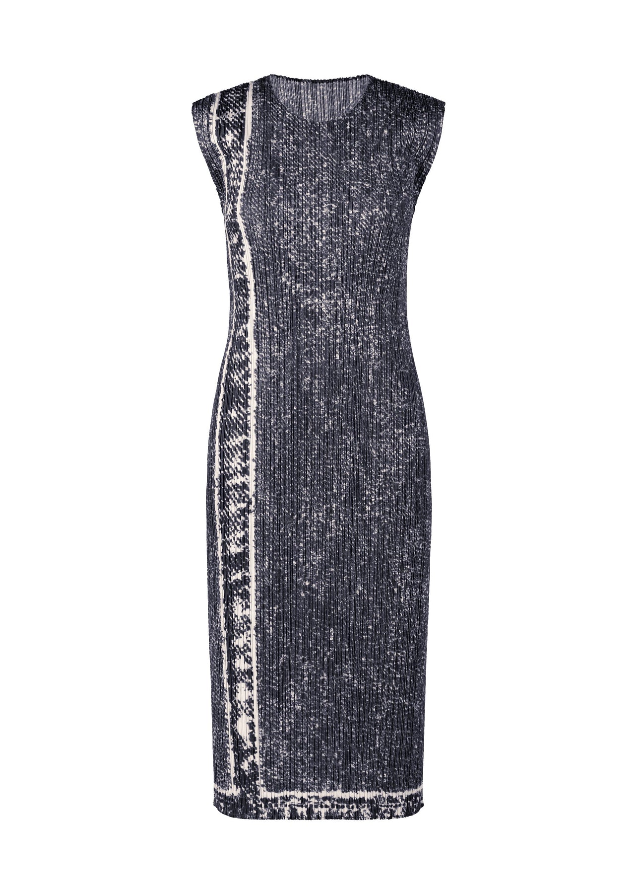 TRAIL DENIM DRESS | The official ISSEY MIYAKE ONLINE STORE | ISSEY
