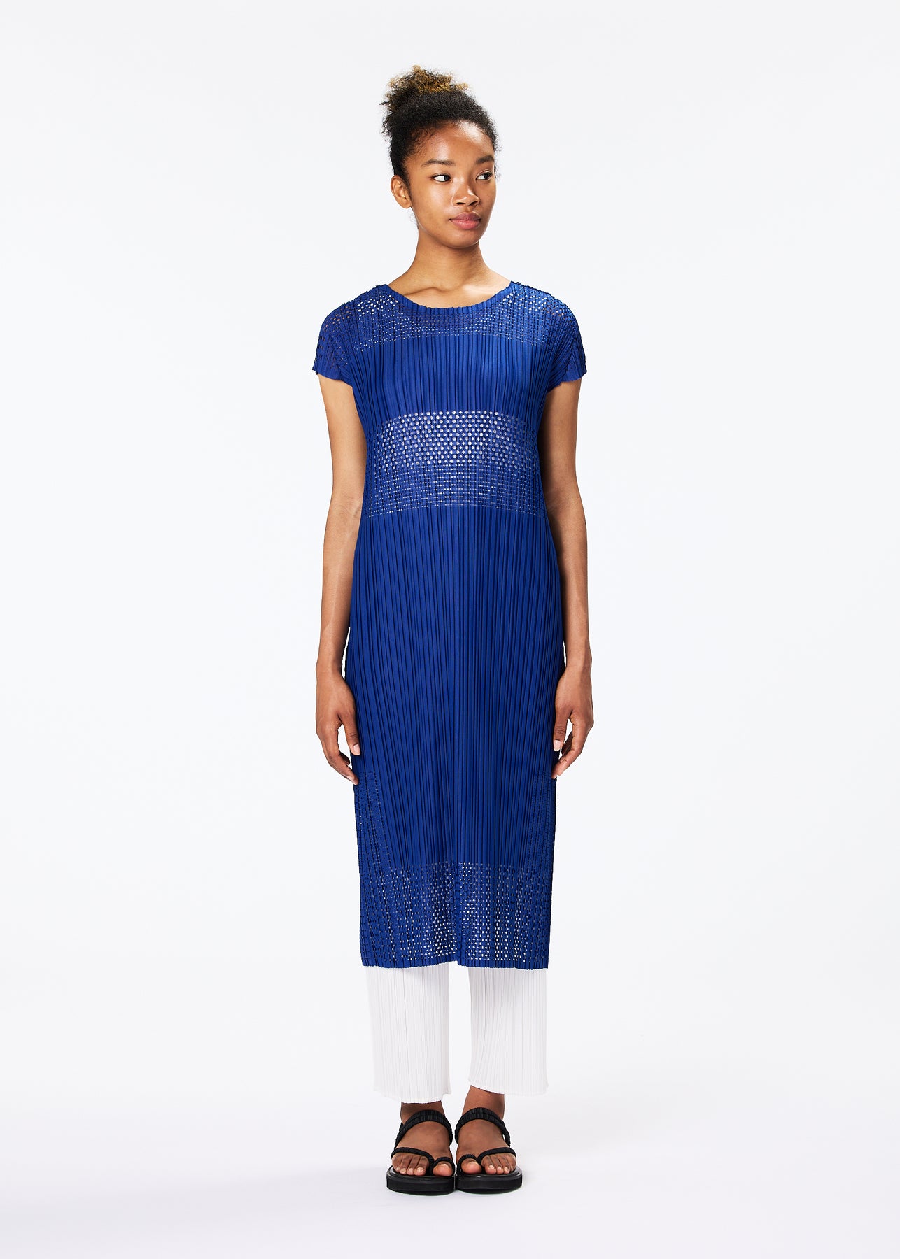 A-POC LAGOON DRESS | The official ISSEY MIYAKE ONLINE STORE