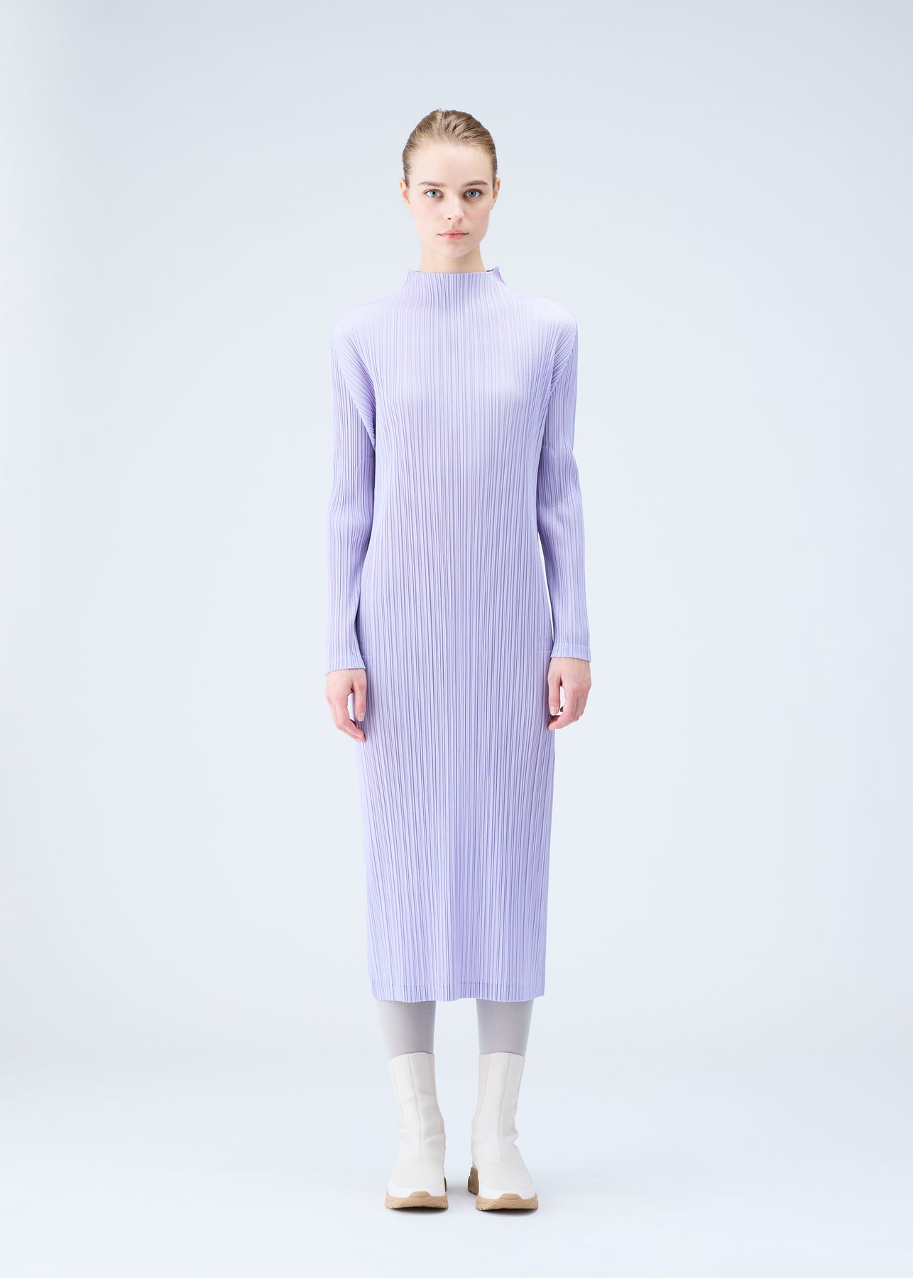 MONTHLY COLORS : OCTOBER DRESS | The official ISSEY MIYAKE ONLINE