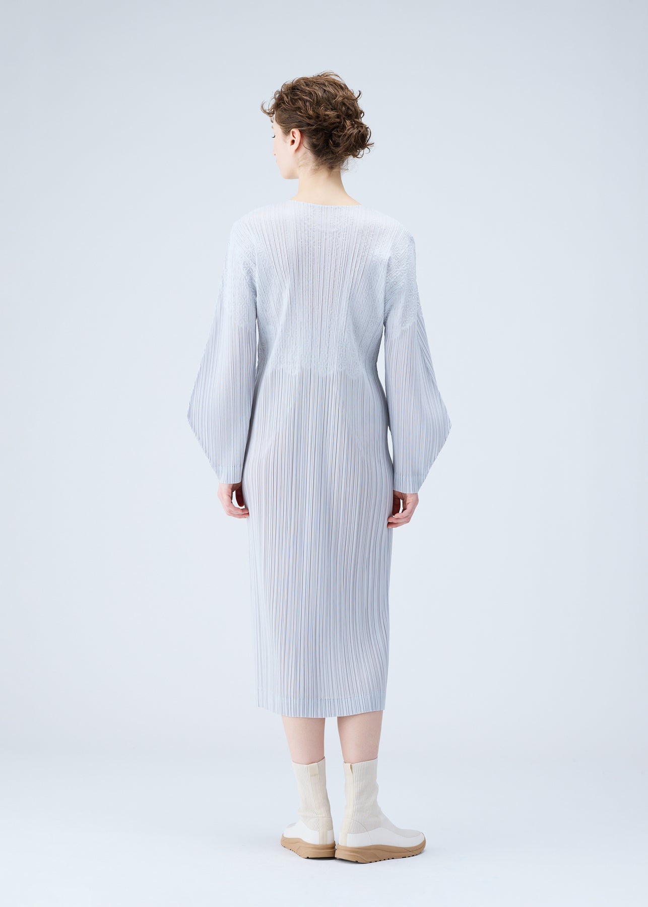 SNOWDROP DRESS | The official ISSEY MIYAKE ONLINE STORE | ISSEY