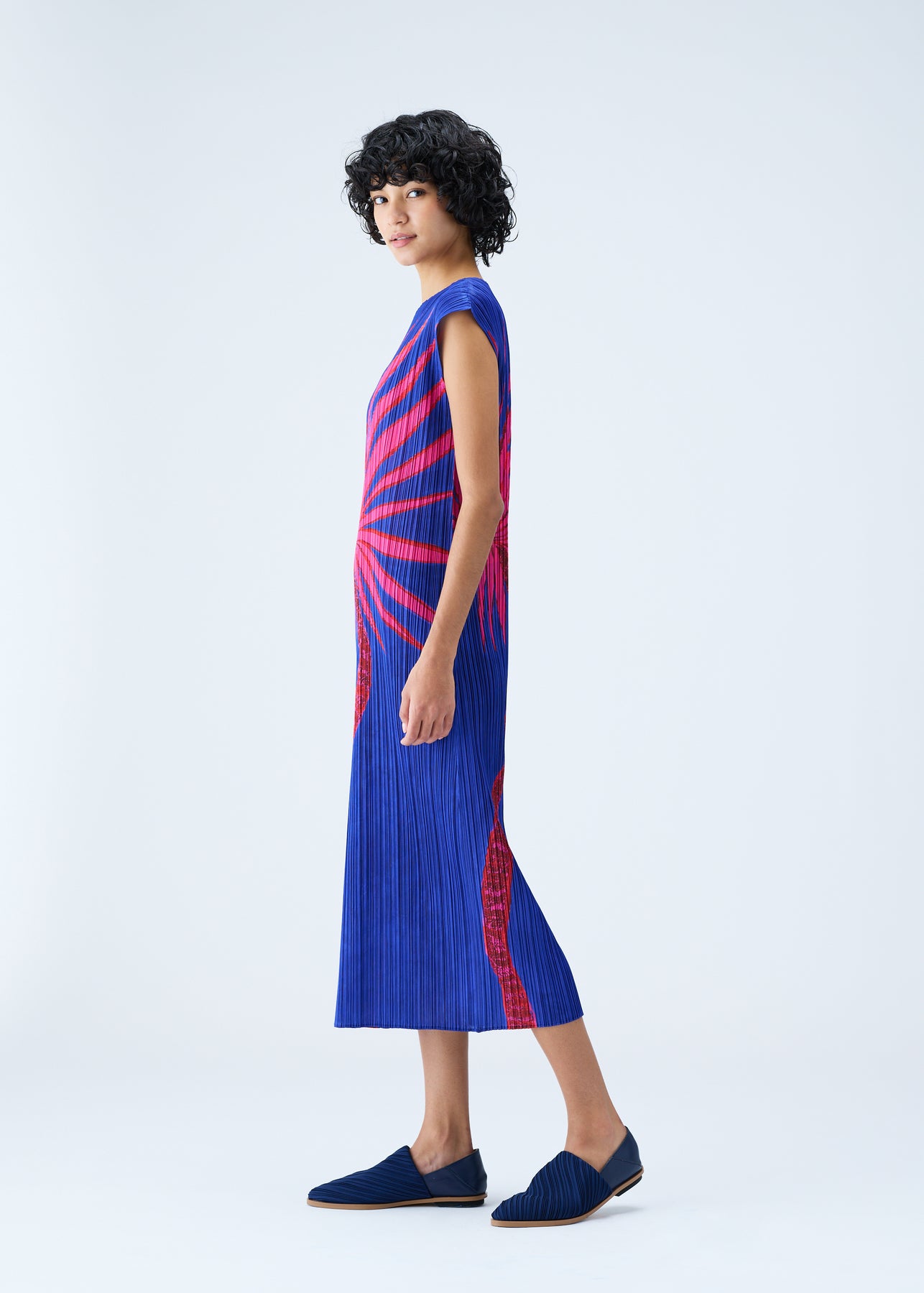 ICE DESERT DRESS | The official ISSEY MIYAKE ONLINE STORE | ISSEY