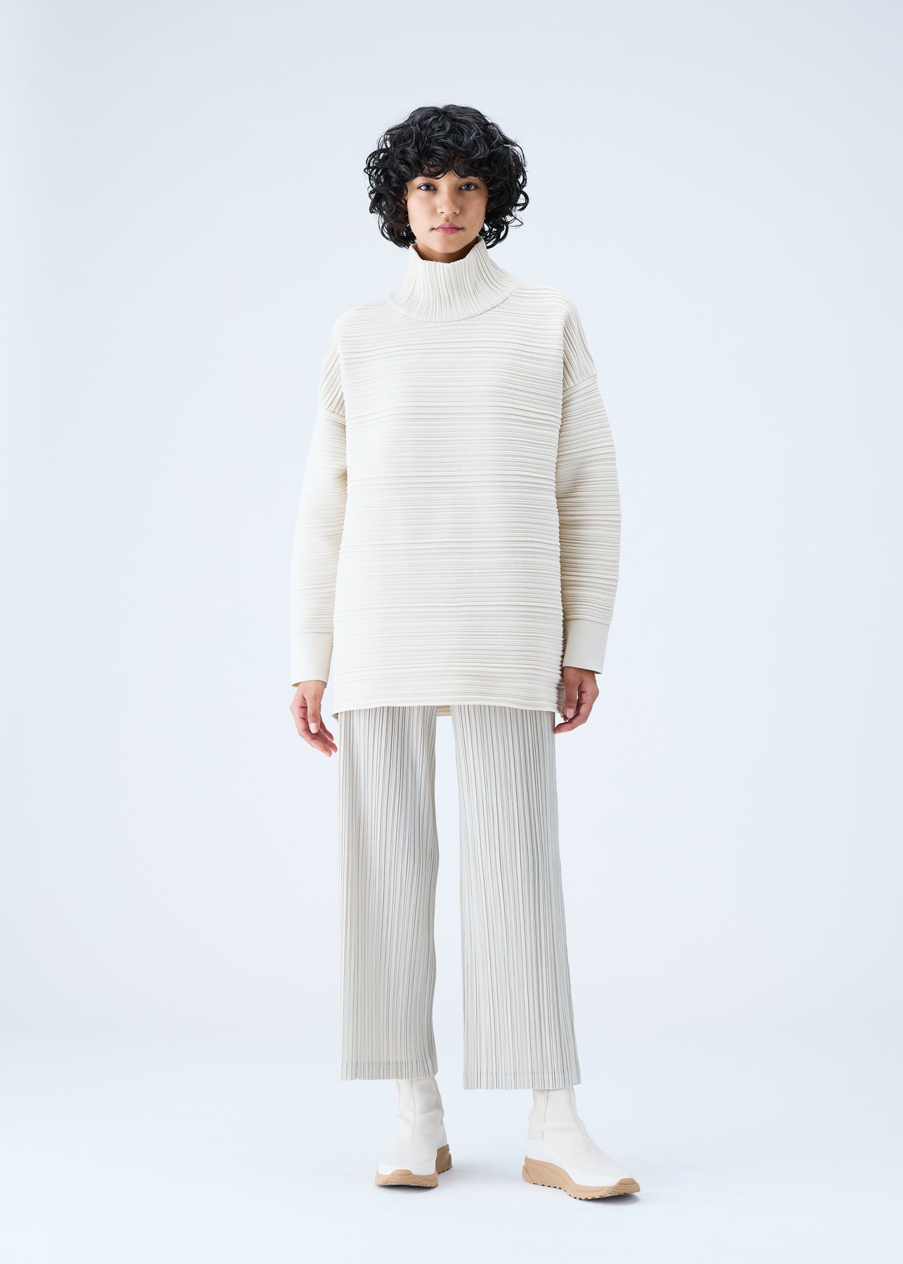 CREPE KNIT TOP | The official ISSEY MIYAKE ONLINE STORE | ISSEY
