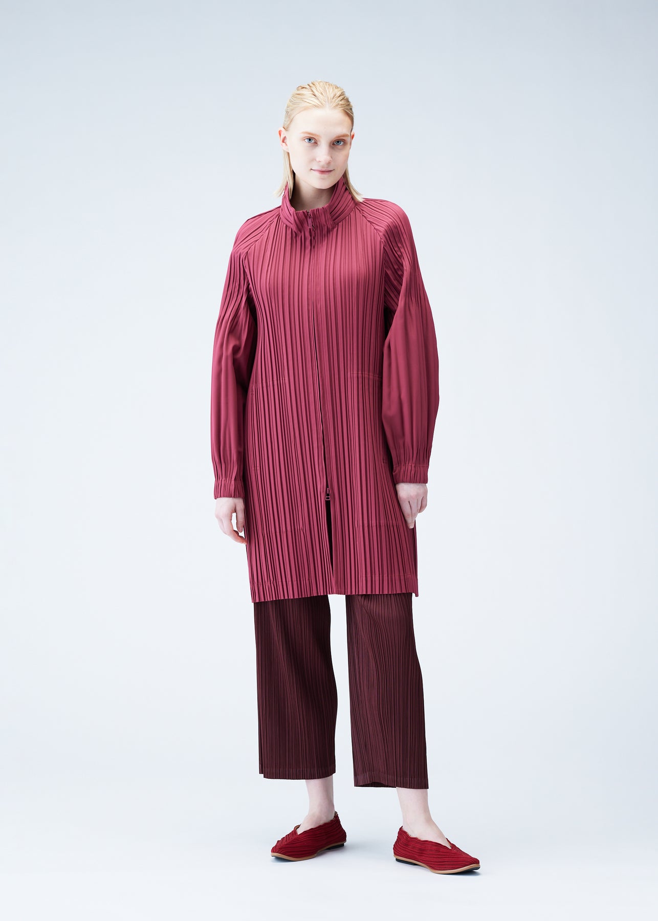 SMOOTH COAT | The official ISSEY MIYAKE ONLINE STORE | ISSEY 