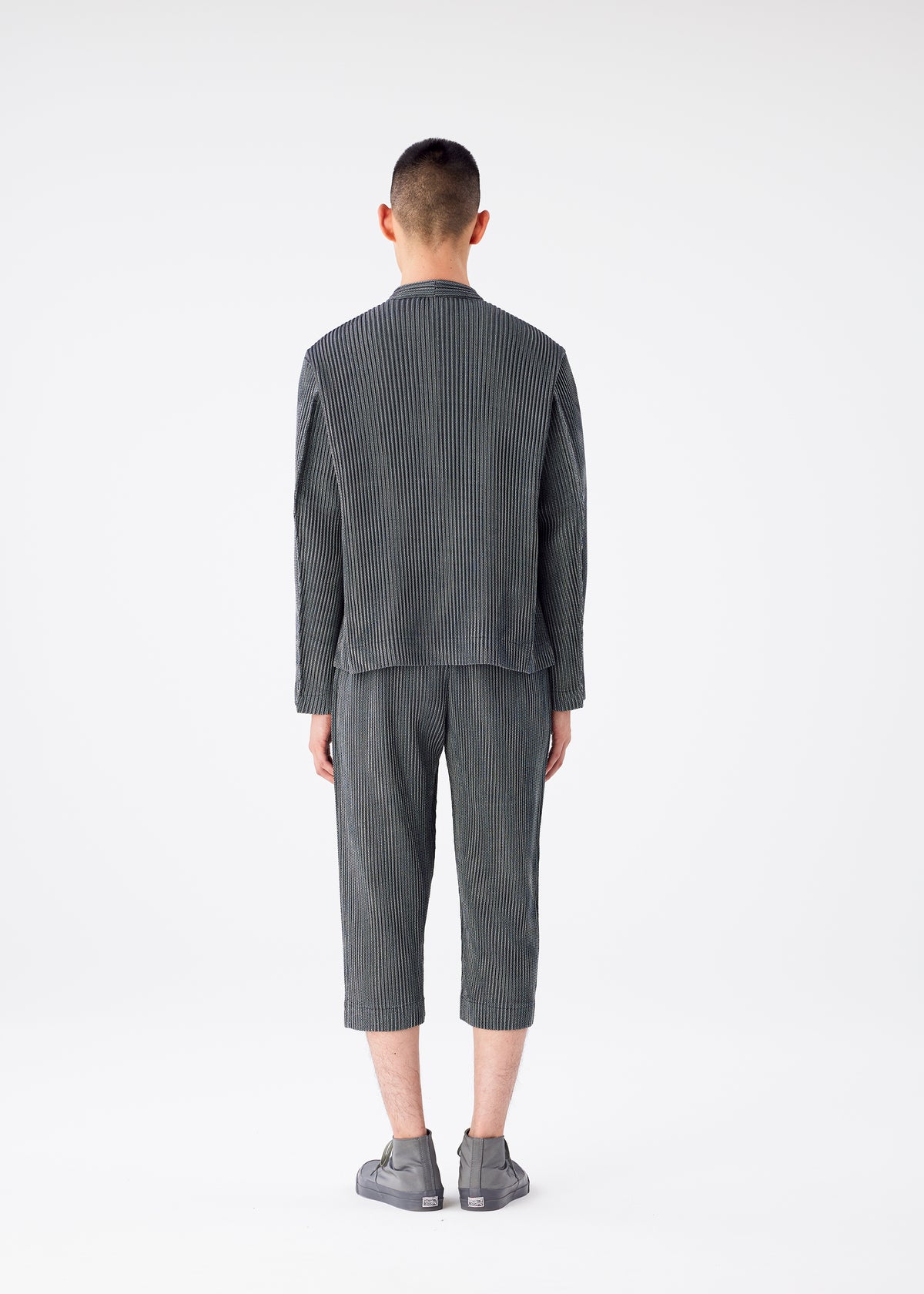 LENO STRIPE PANTS | The official ISSEY MIYAKE ONLINE STORE | ISSEY 