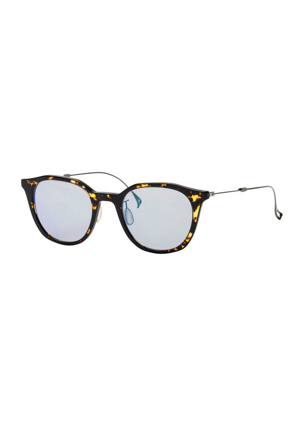 WELLINGTON VI SUNGLASSES | The official ISSEY MIYAKE ONLINE STORE シートカバー いすゞ 07 エルフ ワイド用 キルティング レッドキルト