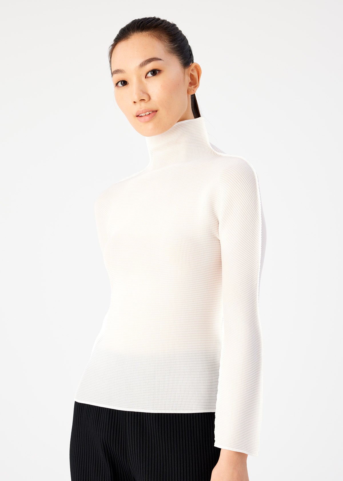 STRETCH PLEATS TOP | The official ISSEY MIYAKE ONLINE STORE