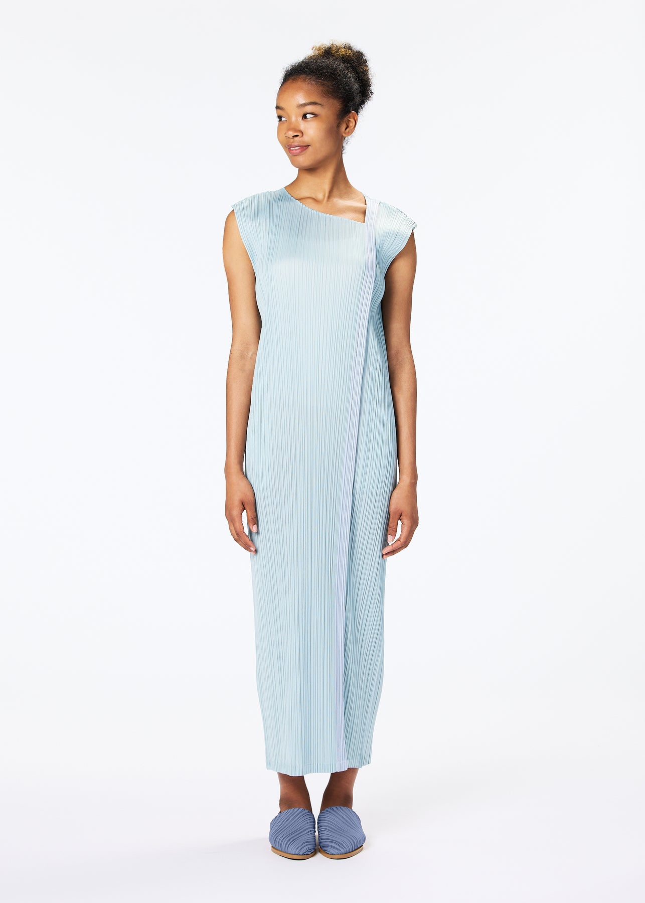 Pleats Please Issey Miyake Long-sleeved Pleated Dress in White