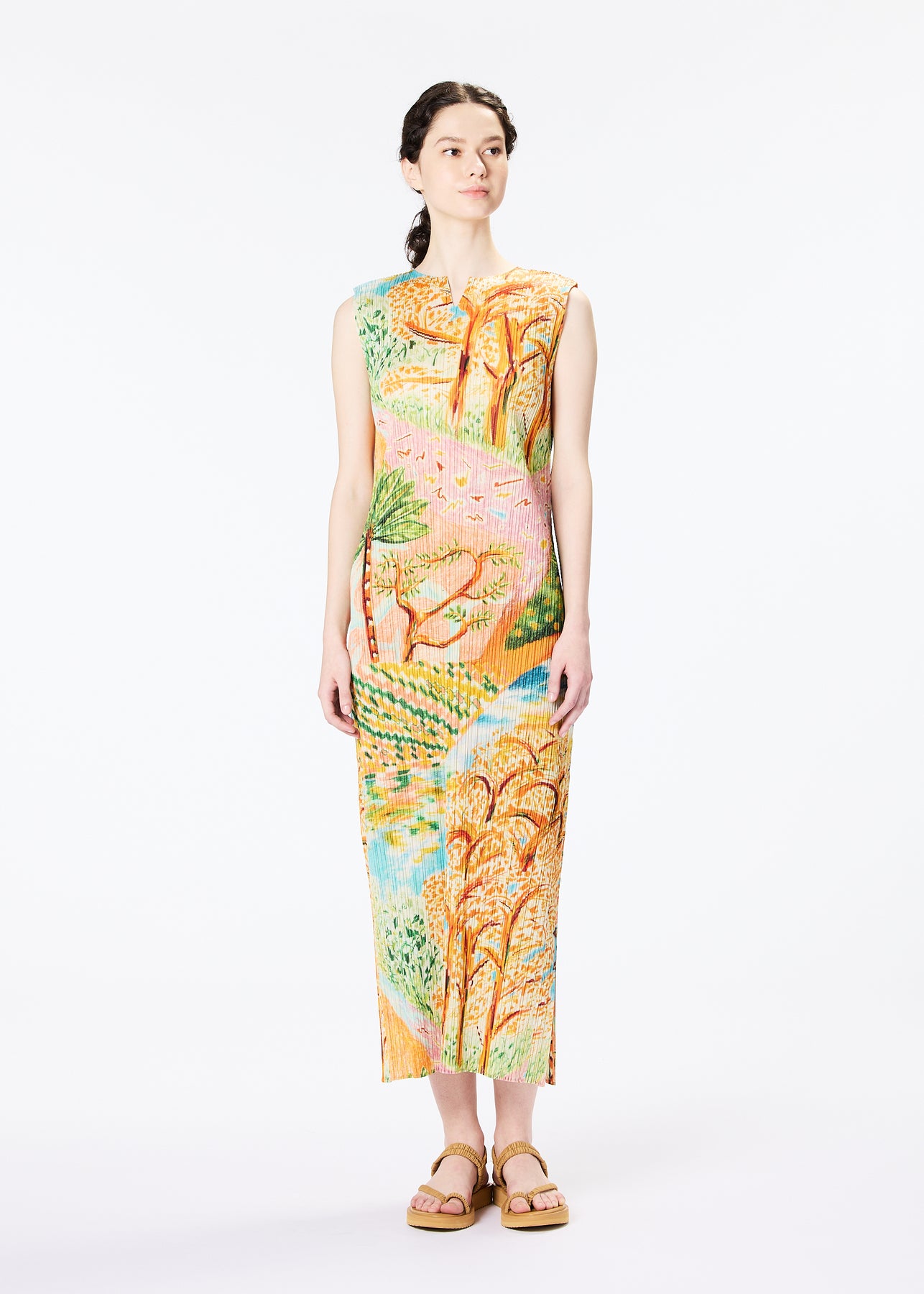 PROMENADE DRESS | The official ISSEY MIYAKE ONLINE STORE | ISSEY