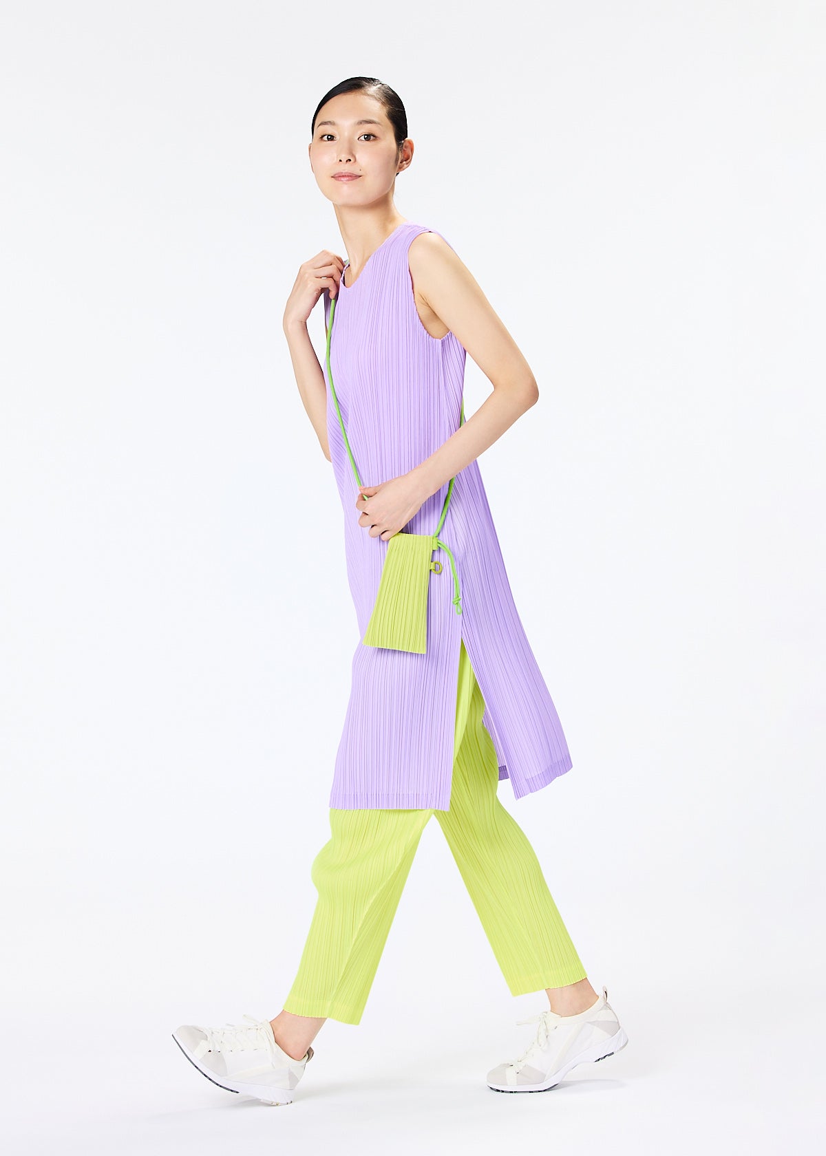 PLEATS MINI POCHETTE | The official ISSEY MIYAKE ONLINE STORE