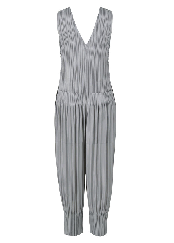 FLUFFY BASICS JUMPSUIT | The official ISSEY MIYAKE ONLINE STORE 